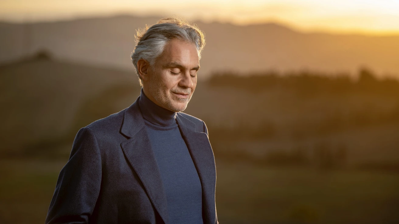 Andrea Bocelli.