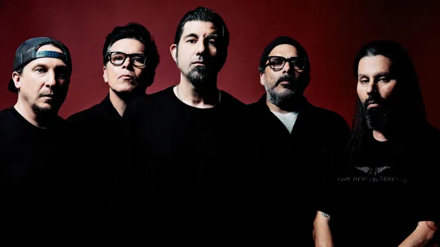 Deftones.