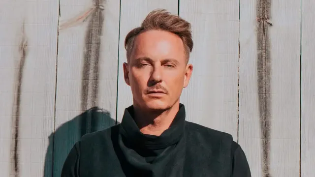 Jean Claude Ades.