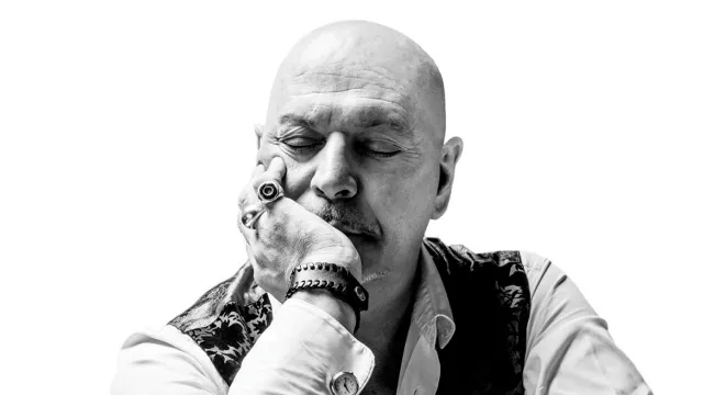 Paulo Gonzo.
