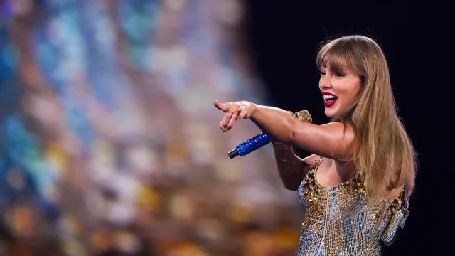 Taylor Swift na "The Eras Tour" na sexta-feira, 6 de dezembro de 2024, em Vancouver, na Colúmbia Britânica.