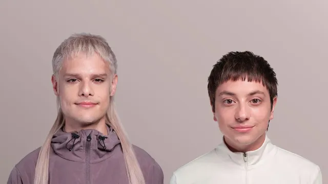 Ca7riel & Paco Amoroso.