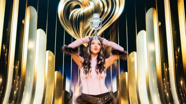 Dara vence a 70.ª edição do Festival Eurovisão da Canção pela Bulgária, no Wiener Stadthalle, em Viena, Áustria.
