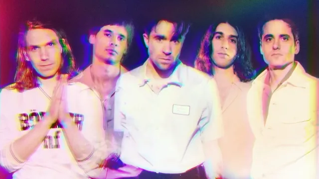 The Vaccines.