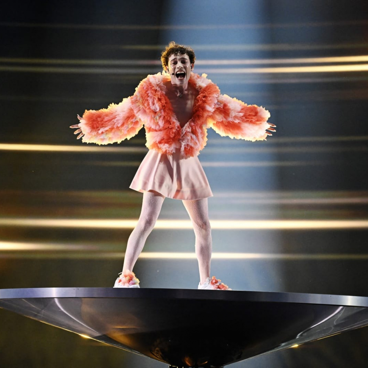Imagem de apresentação de Suiça vence a 68.ª edição do Festival da Eurovisão, com "The Code"